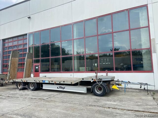 Low loader trailer Fliegl DTS 300  3 Achs Tiefladeranhänger