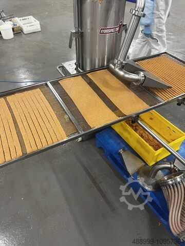 Universelles Formsystem für Snacks ohne HyShpriz RK50U for fish sticks or mini-salami