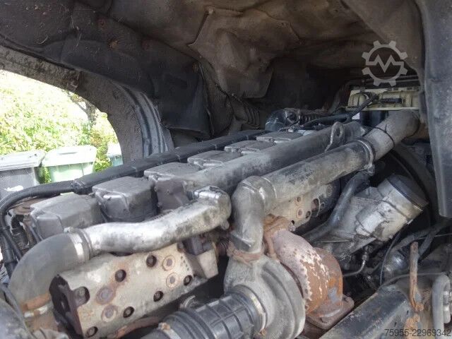 Heavy load MAN TGA 33.460 manual fuel pump