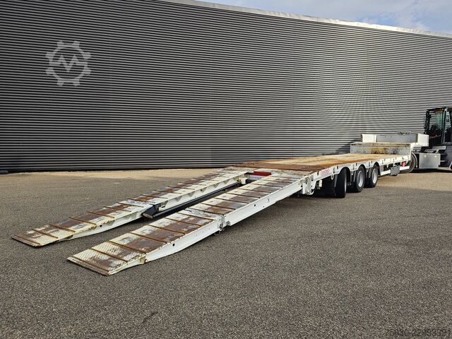 Nooteboom OSDS-48-03 / hydraulic bed - hydraulic ramp Nooteboom OSDS-48-03 / HYDR BED - HYDR RAMP