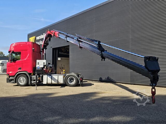 Scania R500 with HMF 19 tm crane / retarder Scania Scania R500 HMF 19 tm CRANE / KRAN / RETARDER