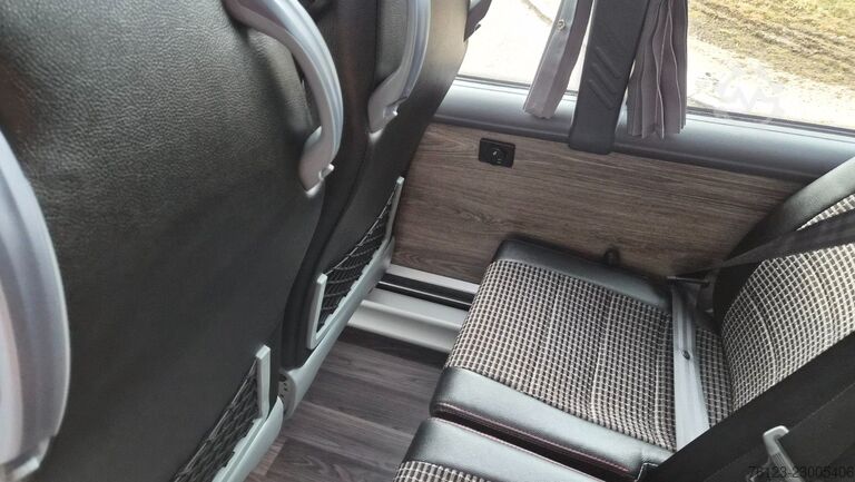 Kleinbus IVECO 2x Daily 70 Lagerfahrzeug Ferqui Sunrise 2,5 m B
