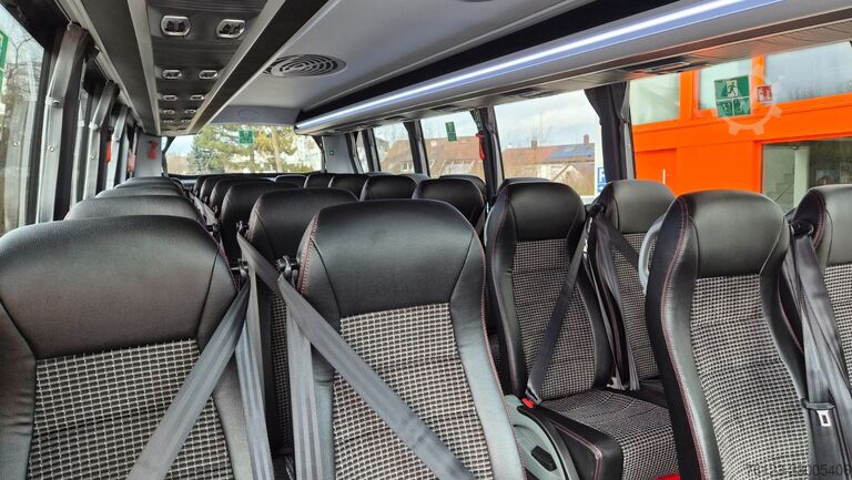 Kleinbus IVECO 2x Daily 70 Lagerfahrzeug Ferqui Sunrise 2,5 m B