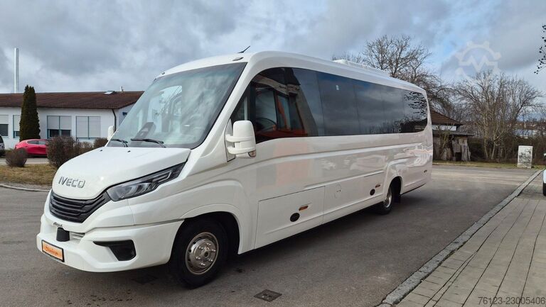 Kleinbus IVECO 2x Daily 70 Lagerfahrzeug Ferqui Sunrise 2,5 m B