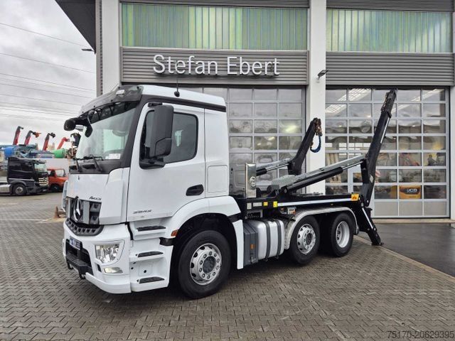 Skip truck MERCEDES-BENZ Arocs 2543 L 6x2/4 Hiab TS 2018 TAZ Funk