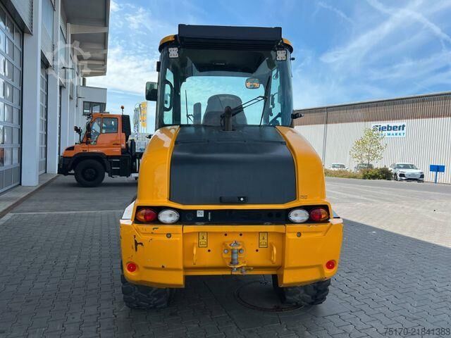 Loader JCB 409 SV / nur 2.496h / Klima Klappschaufel Gabel