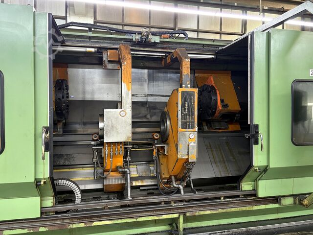 Centrally driven lathe Magdeburg CNC 604 MV