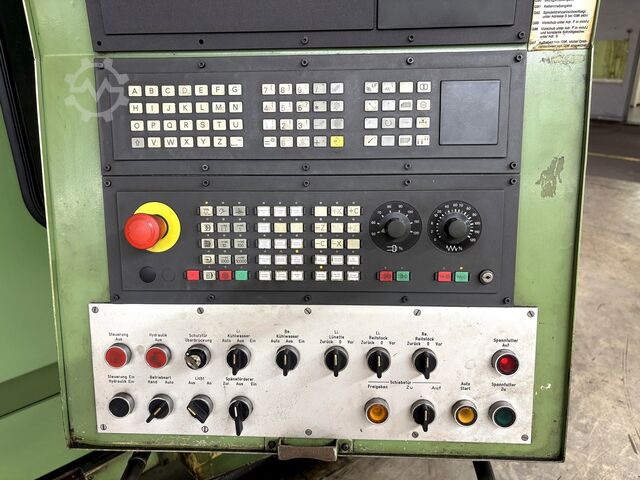 Centrally driven lathe Magdeburg CNC 604 MV