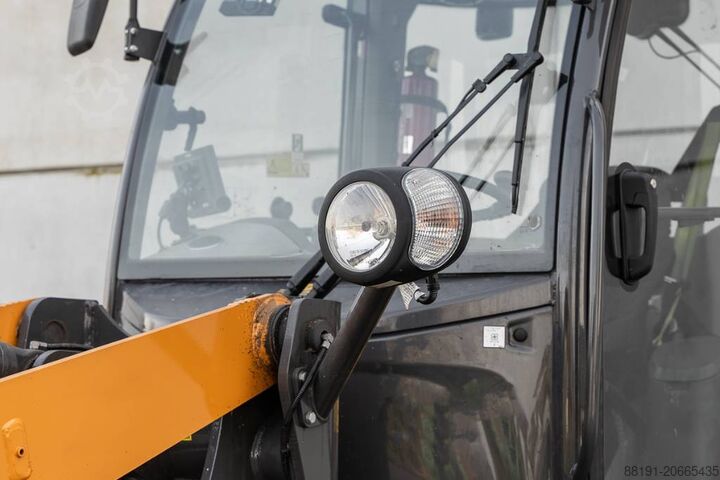 Wheel loader CASE 321 F