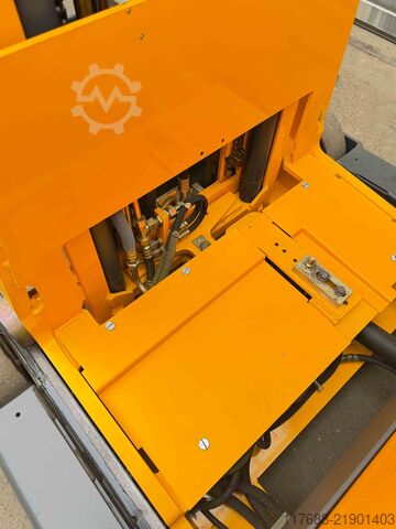 Reach truck Jungheinrich ETV 214 - Service Neu - nur 1989 Std. - 6.8m Hub