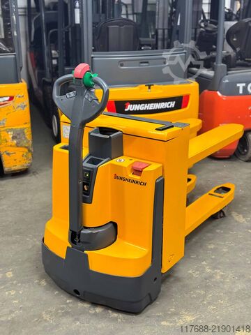 No pallet truck driver Jungheinrich EJE C20 - Service Neu - nur 2638 Std.-Batterie 85%
