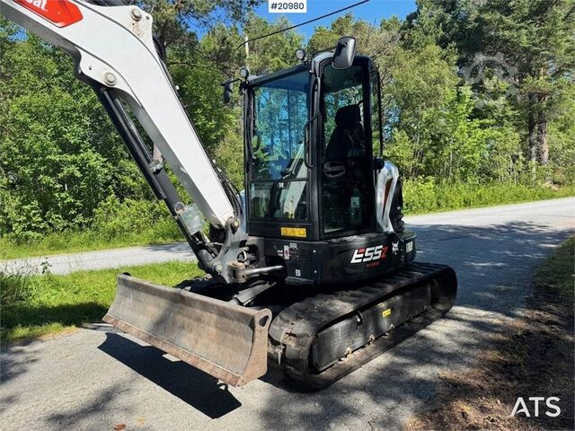 Crawler excavator Bobcat E55Z Mini Excavator w/ Rototilt and 2 buckets. 230