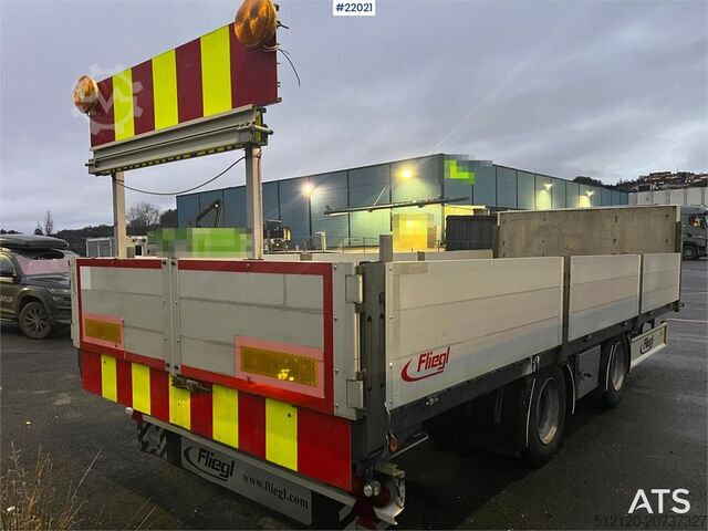 Plattformanhänger Fliegl Fahrzeugbau tps 200 2 axle flatbed trailer w/Folda
