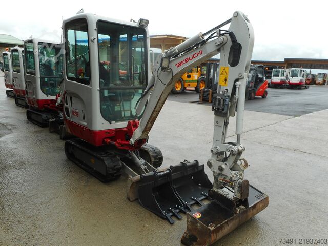 Minibagger Takeuchi TB 216 mit POWERTILT
