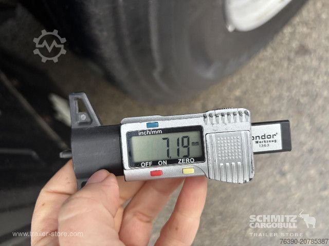 Reefer semitrailer Schmitz Cargobull Semitrailer Reefer Standard divu klāju