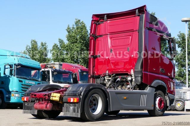 Standard tractor unit MERCEDES-BENZ Actros 1845 Blatt/Luft XL-Tank Kühlbox Euro 6