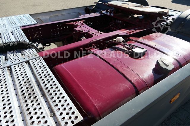 Standard tractor unit MERCEDES-BENZ Actros 1845 Blatt/Luft XL-Tank Kühlbox Euro 6