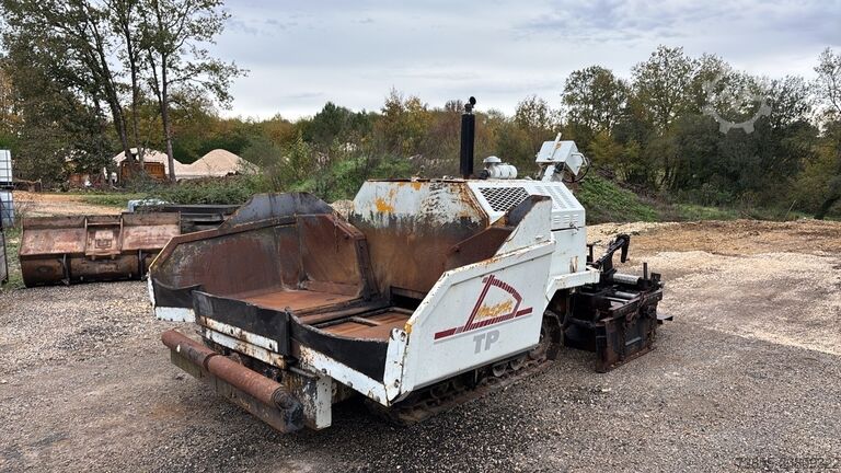 Asphaltfertiger Fortress Allat 450P