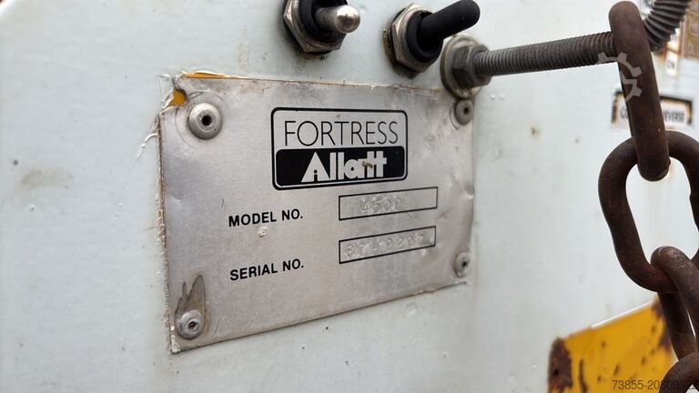 Asphaltfertiger Fortress Allat 450P