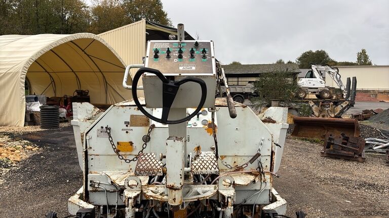 Asphaltfertiger Fortress Allat 450P