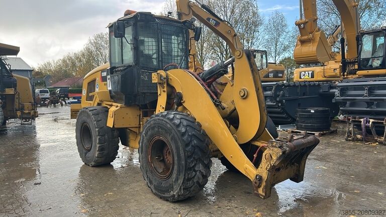 Radlader Caterpillar 930M