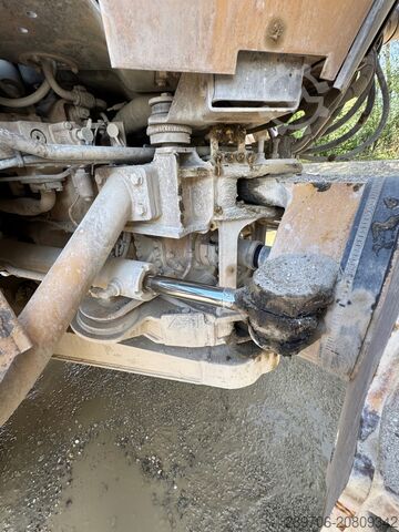 Dumper caterpillar 725