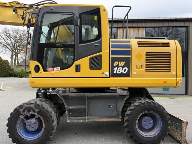 Wheel excavator Komatsu PW 180-10 wielkraan
