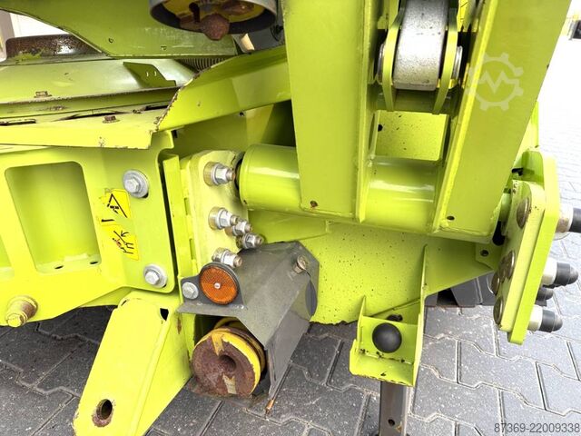 Forage harvester CLAAS Orbis 6 rij maisbek