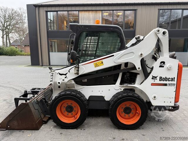 Lader Bobcat S570 skidsteer
