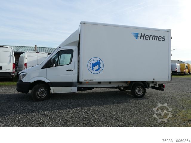 Box van MERCEDES-BENZ 316 Maxi Möbelkoffer extrahoch 2,38m Motorschade