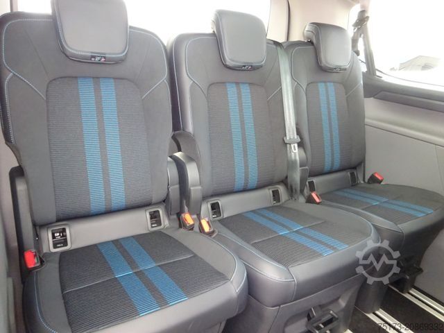 Minibus FORD Tourneo Custom L1 Sport PHEV AHK Exklusiv 360Kam