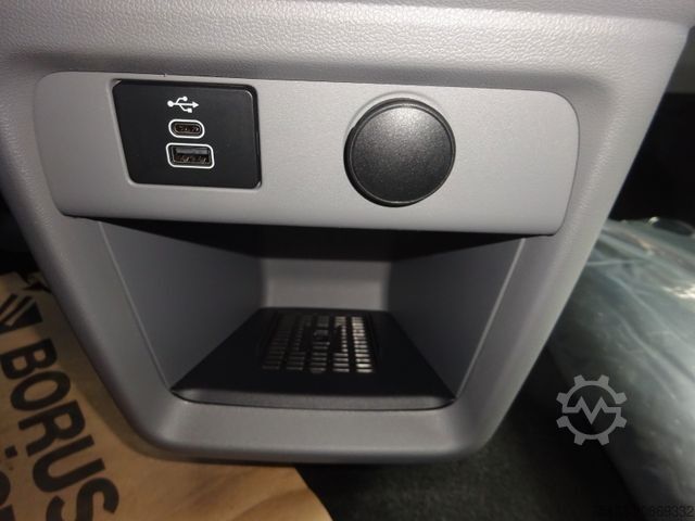 Minibus FORD Tourneo Custom L1 Sport PHEV AHK Exklusiv 360Kam