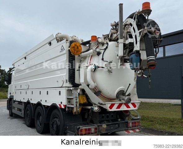 Vacuum tank truck MERCEDES-BENZ Actros 3246 8x2 Assmann Wasserrückgewinner