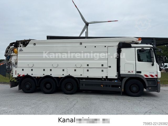 Vacuum tank truck MERCEDES-BENZ Actros 3246 8x2 Assmann Wasserrückgewinner