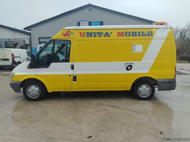 Wrecker Ford TRANSIT 125T300