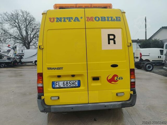 Wrecker Ford TRANSIT 125T300