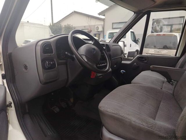 Wrecker Ford TRANSIT 125T300