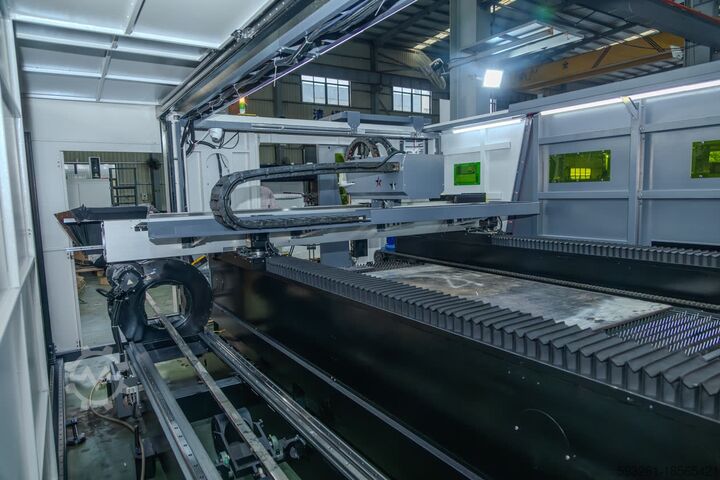 Laserschneidmaschine Sheet & Tube Laser Cutting Machine GS-3015CEG