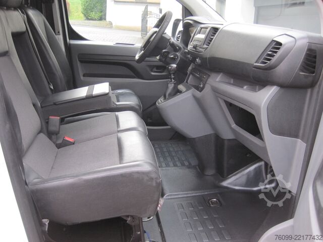 Medium-length panel van Citroen Jumpy 2.0 HDI  Profi M L2H1 3-Sitzer AHK