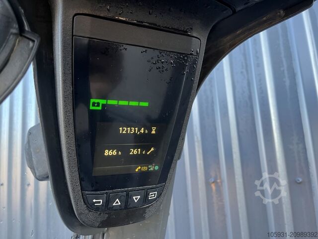 Electric 4-wheel forklift Linde E16P-02