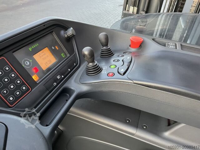 Reach Truck Linde R14