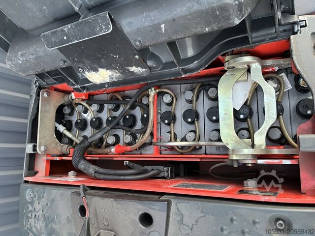 Tow Tractor Linde P30C