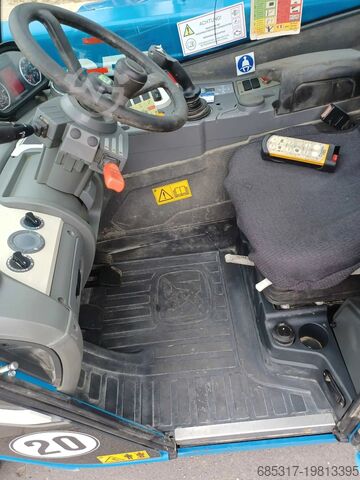 Starrer Teleskoplader Merlo P 27.6 PLUS