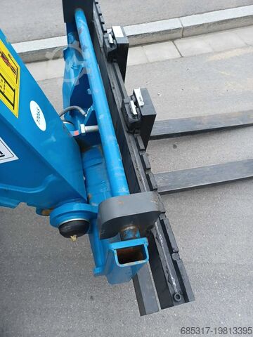 Starrer Teleskoplader Merlo P 27.6 PLUS