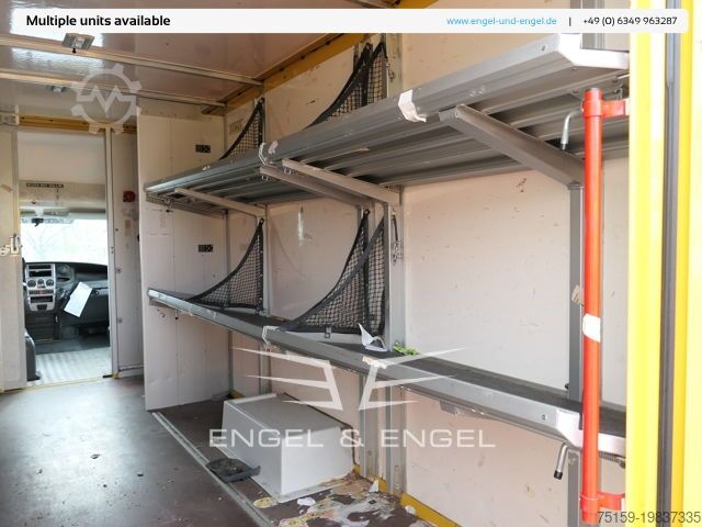 Transporter mit Koffer iveco Daily 35 S11 C30C AUTOMATIK KAMERA MAXI Regale DURCHGANG