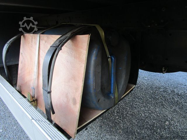 LKW mit Pritsche & Plane MAN TGL 12.210L **LBW+2xAHK+Lift+6,10m+3-Sitze*