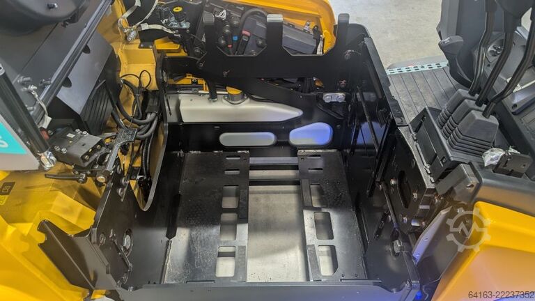Elektro 4 Rad-Stapler Jungheinrich EFG BC 330 Ausstellungsstück