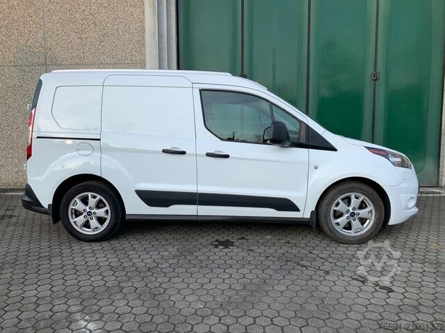 Kleintransporter Ford Connect 200 - 3 posti - Gancio Traino -