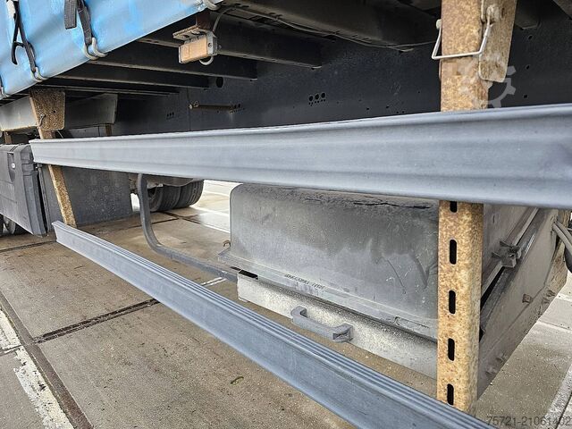 Schiebeplanen SYSTEM TRAILERS LPRS9