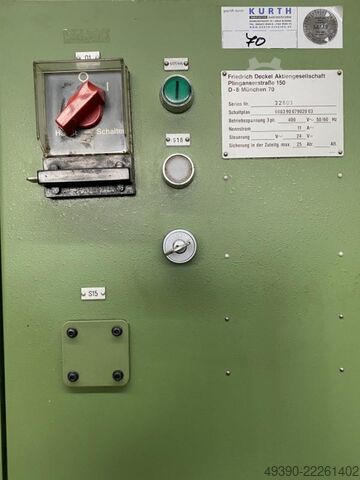 Universal milling machine with active digital display TNC 123, universal milling machine, drilling a DECKEL FP 1 - TNC-Aktiv